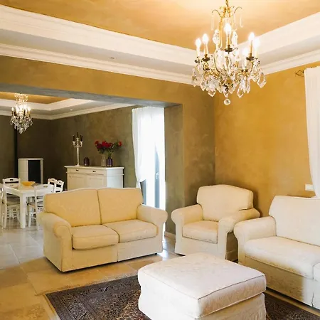 Villa D'oliviers Prestigiosa Con Piscina Ad *