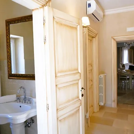 Villa D'oliviers Prestigiosa Con Piscina Ad Ostuni