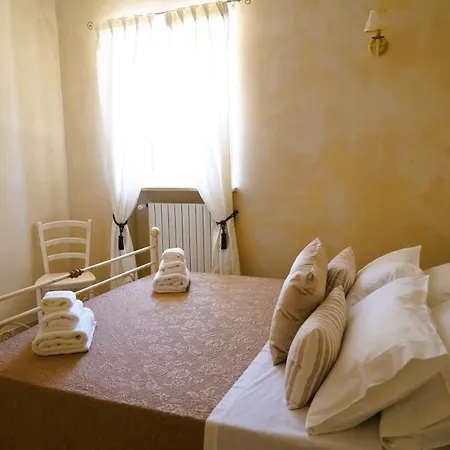 Villa D'oliviers Prestigiosa Con Piscina Ad