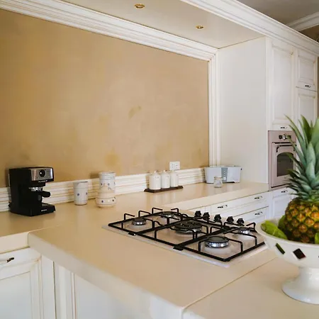 Villa D'oliviers Prestigiosa Con Piscina Ad Ostuni
