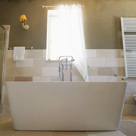 Villa D'oliviers Prestigiosa Con Piscina Ad Ostuni