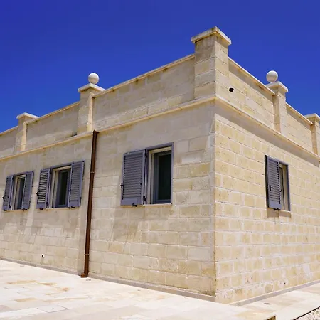 D'oliviers Prestigiosa Con Piscina Ad Ostuni